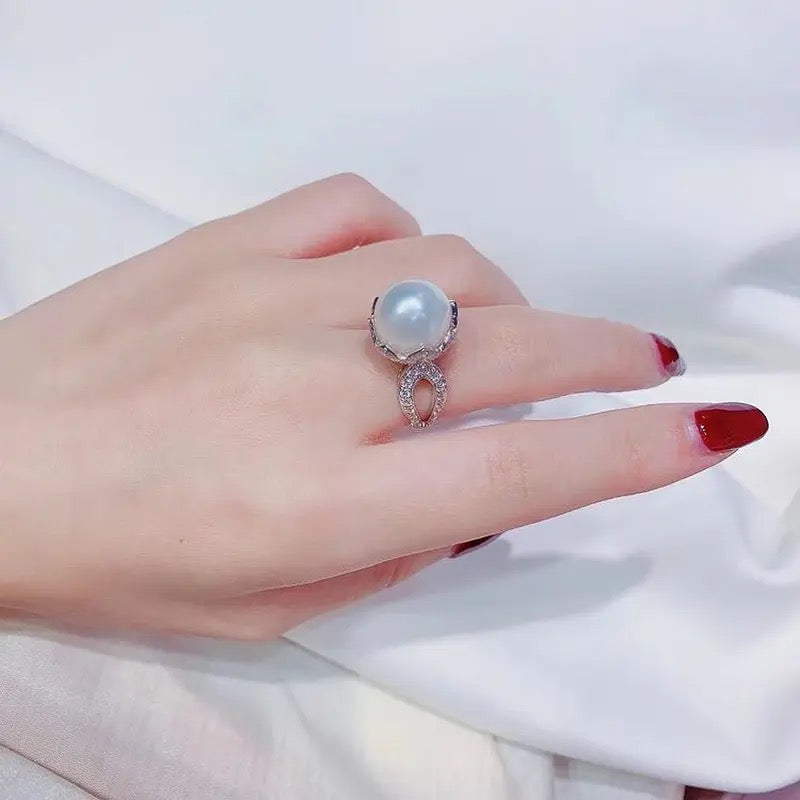 Elegant Engagement Princess Pearl Ring
