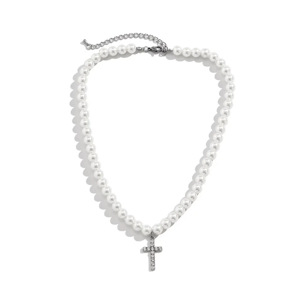 White Imitation Pearl necklace