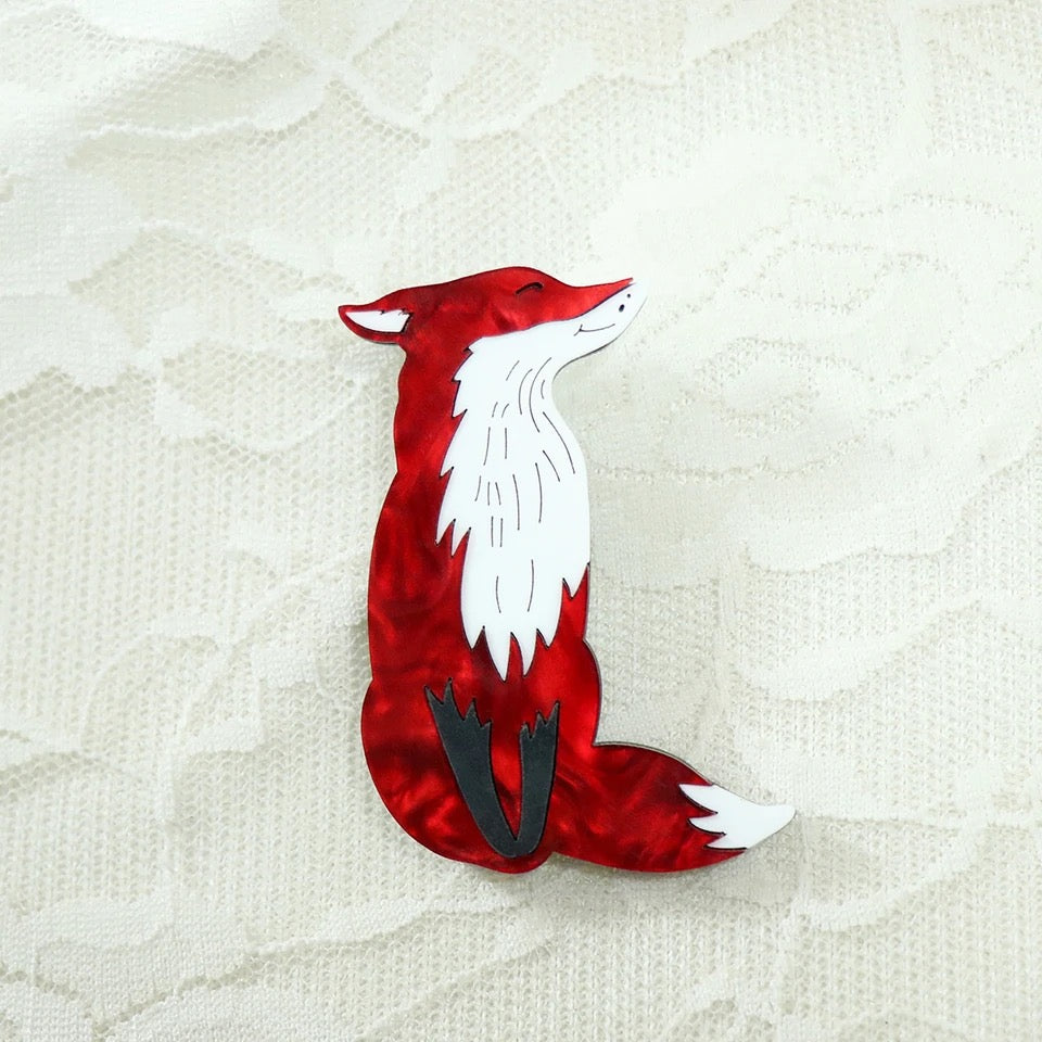 Suave Red Fox Brooch