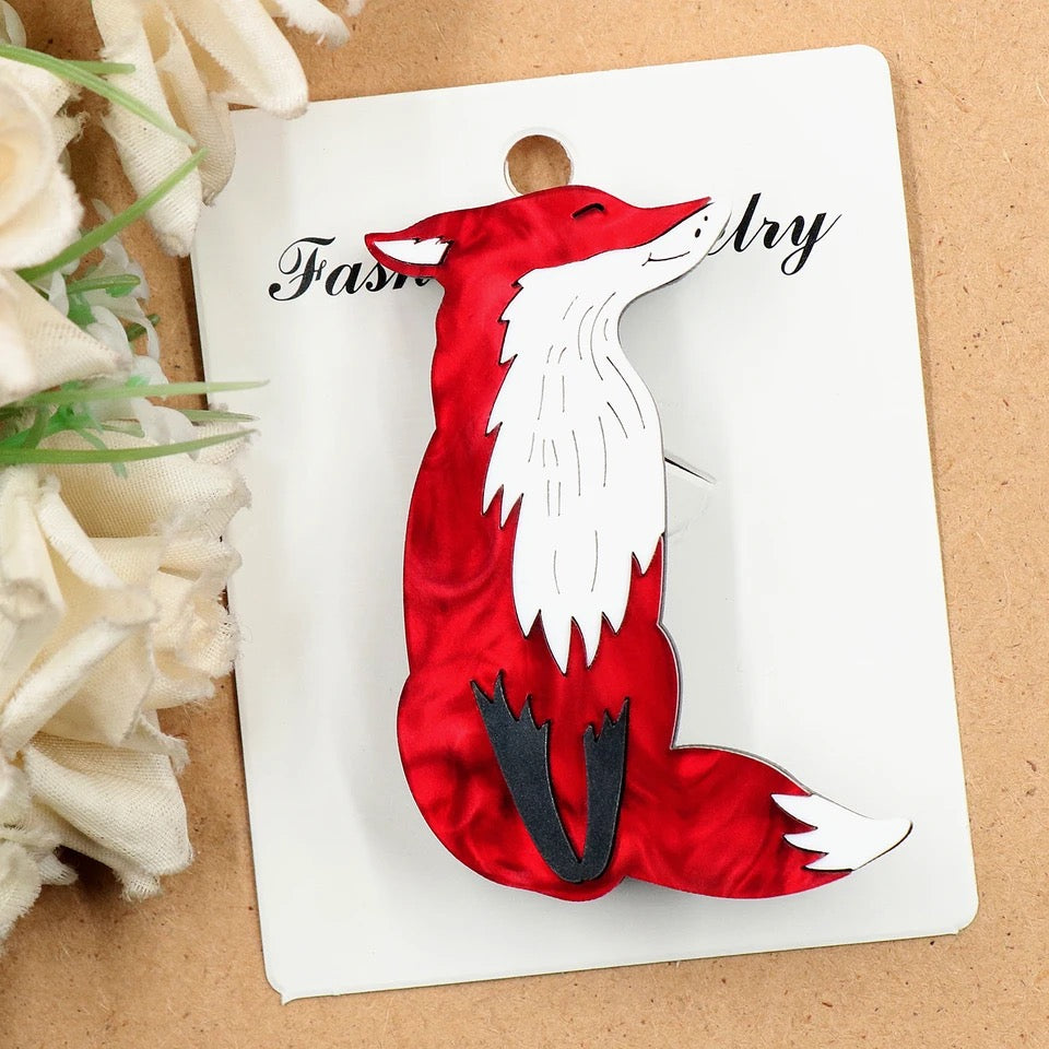 Suave Red Fox Brooch