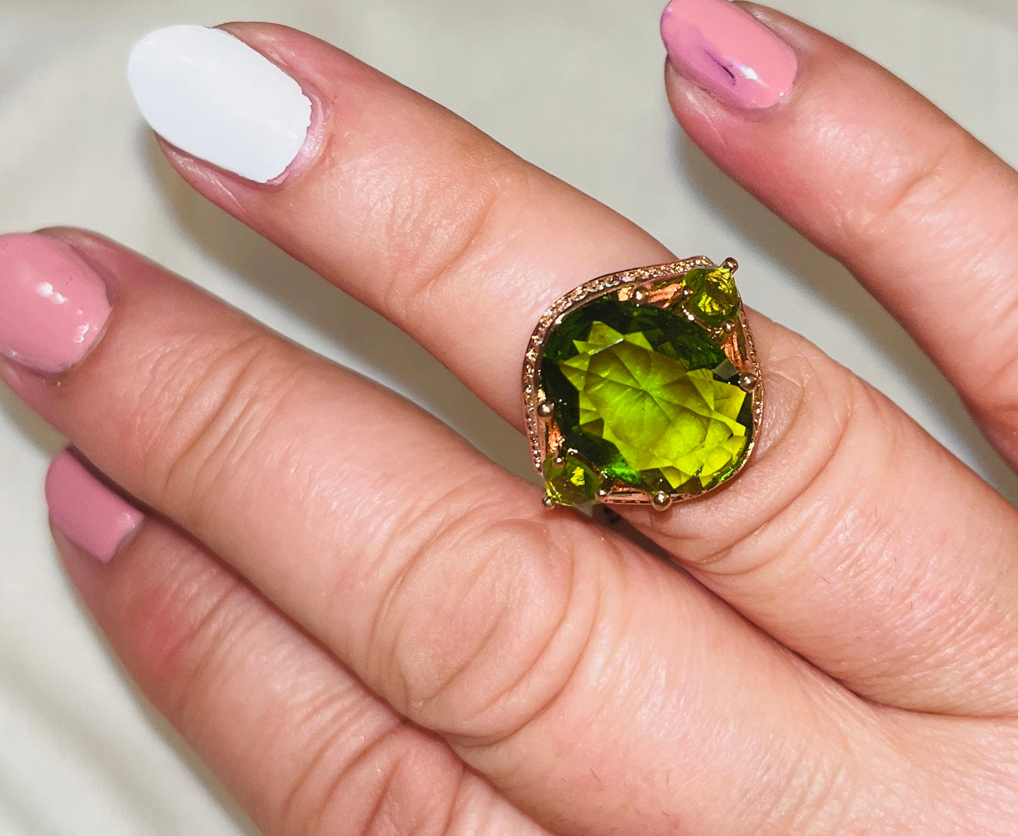 Vintage Leaf Green Zircon Ring