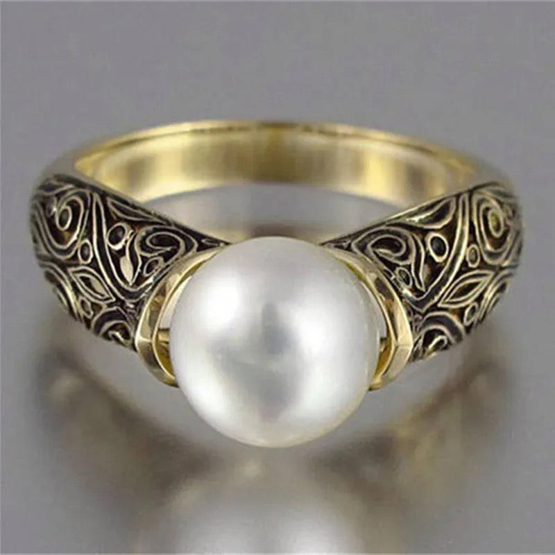 Vintage Simulated Pearl Detailed Ring