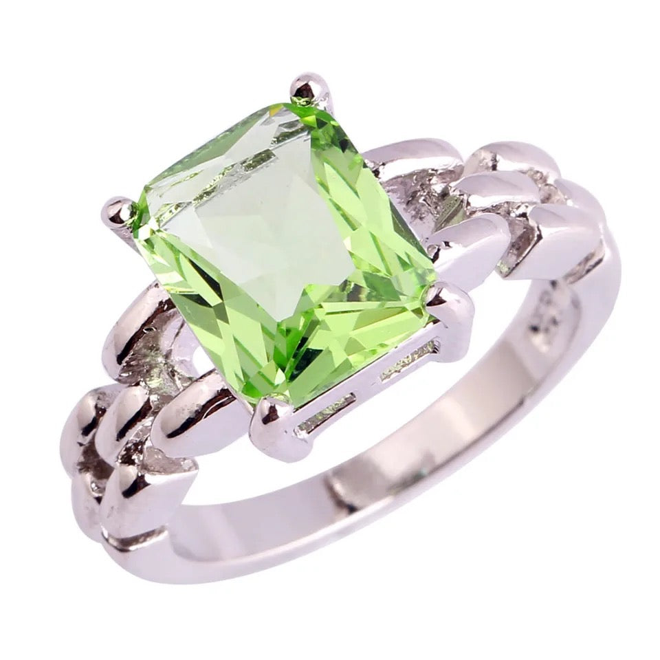 Pretty Peridot Birthstone Ring