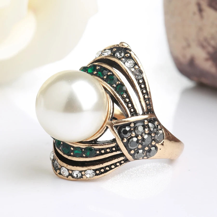 Big “Pearl of the Sea” CZ Ring