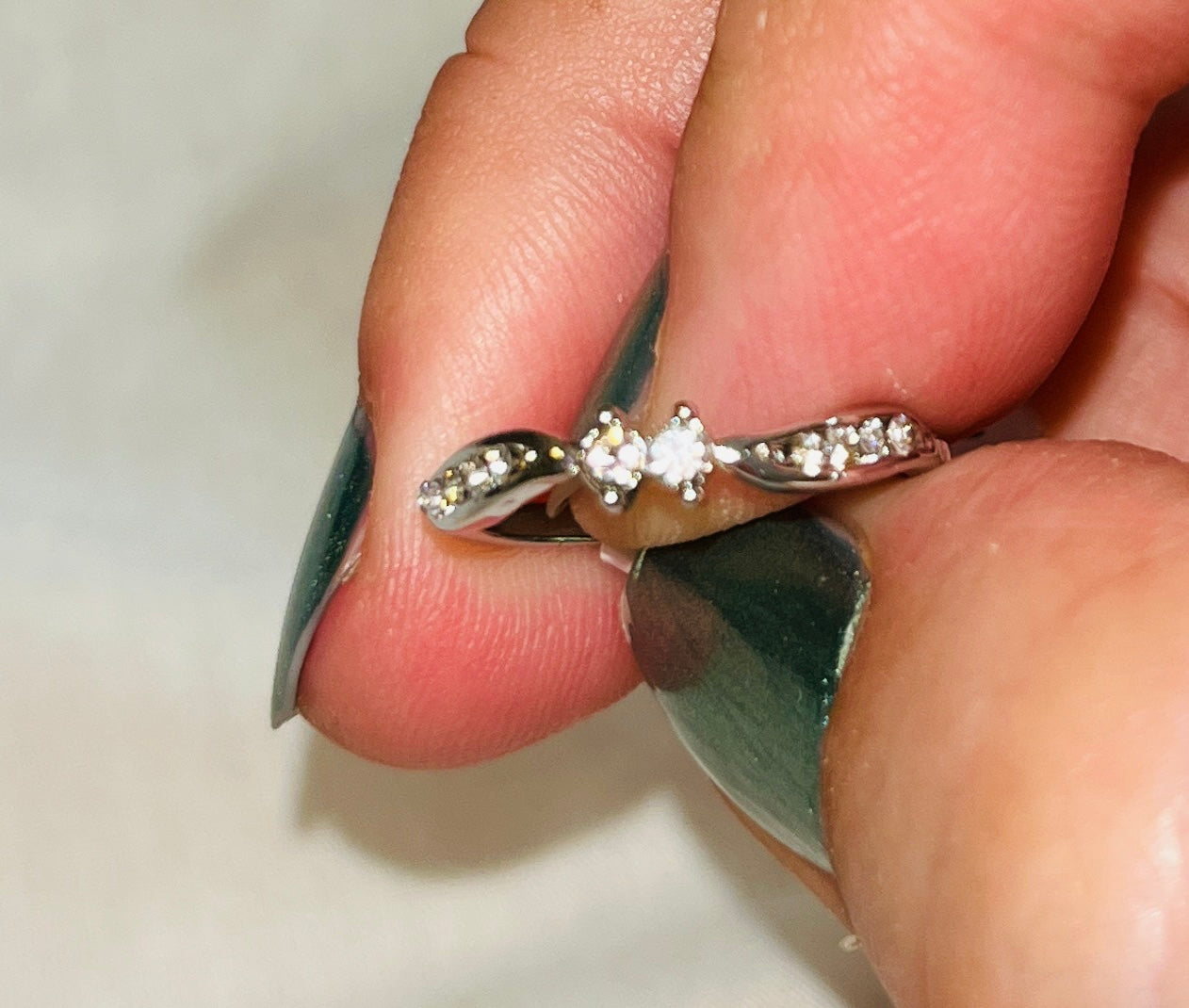 Vintage Leaf Shape Crystal Ring