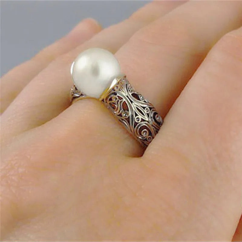 Vintage Simulated Pearl Detailed Ring