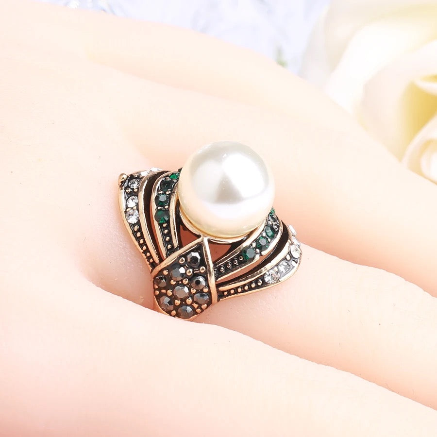 Big “Pearl of the Sea” CZ Ring