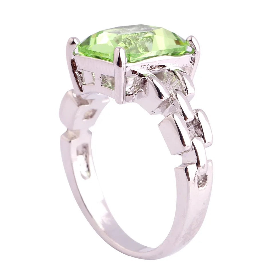 Pretty Peridot Birthstone Ring