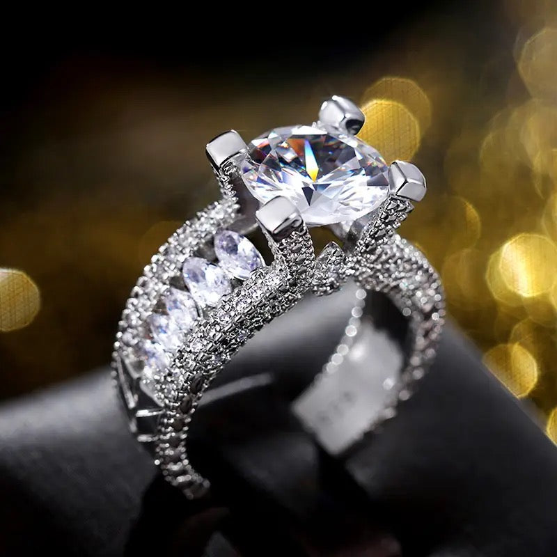 Luxury Zirconia Crystal Engagement Ring