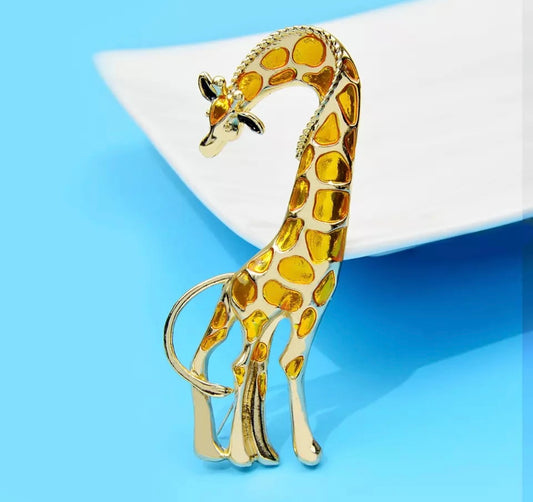 Large Giraffe Brooch