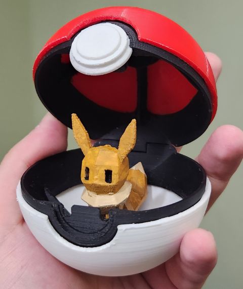 3D Printed Pokéball with Pokémon